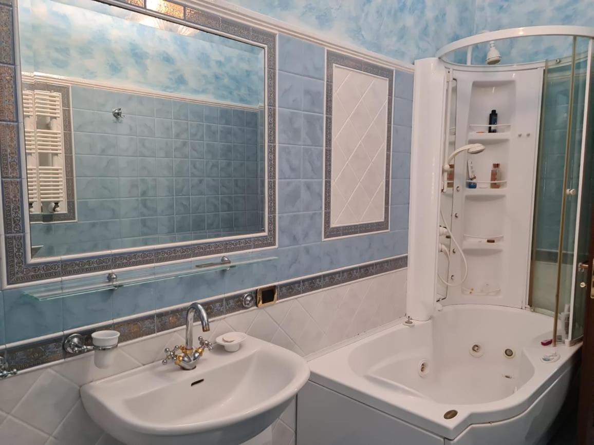 Appartamento Deluxe Centrale, 加埃塔 外观 照片